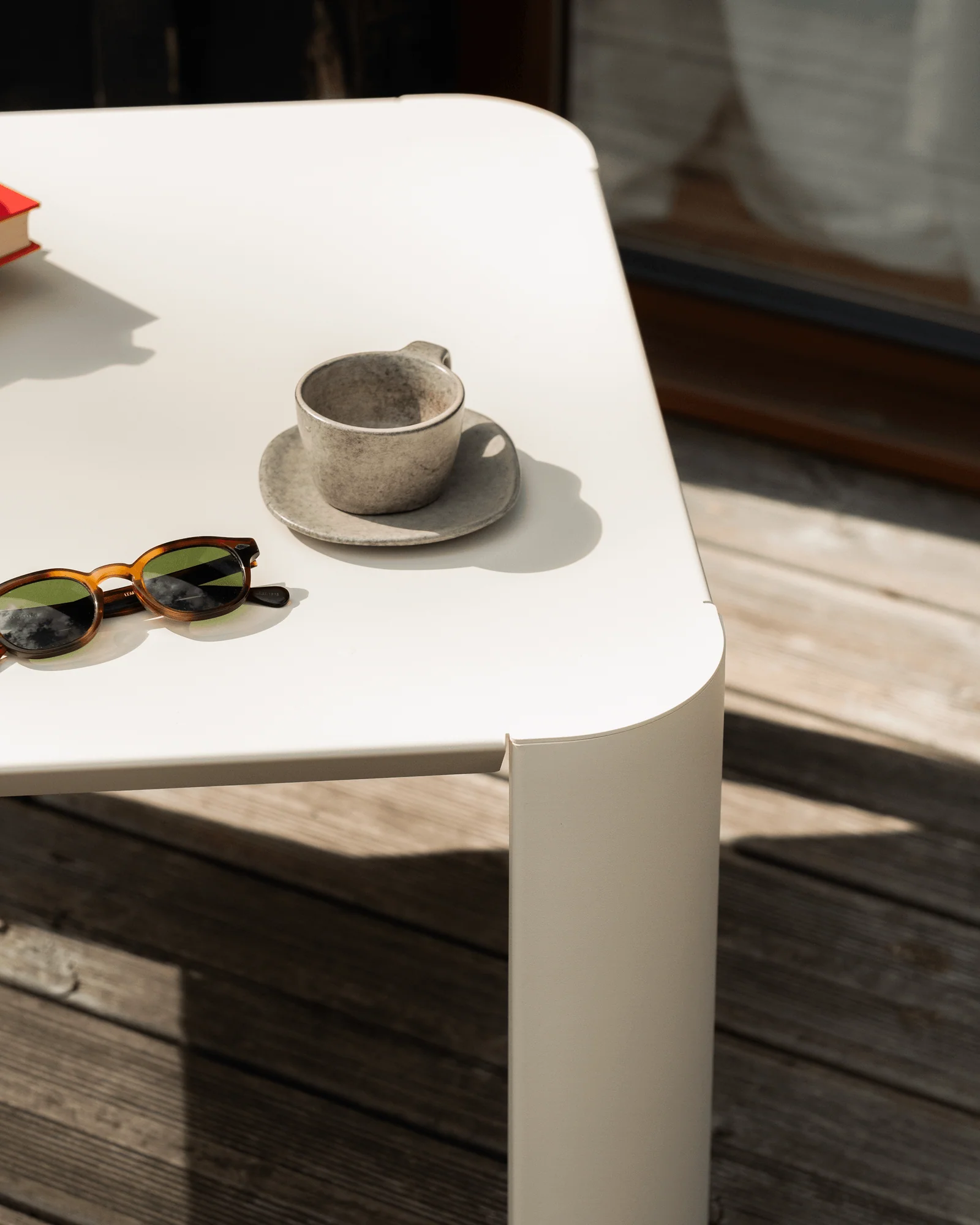 Fli Outdoor Coffee Table - Image 3