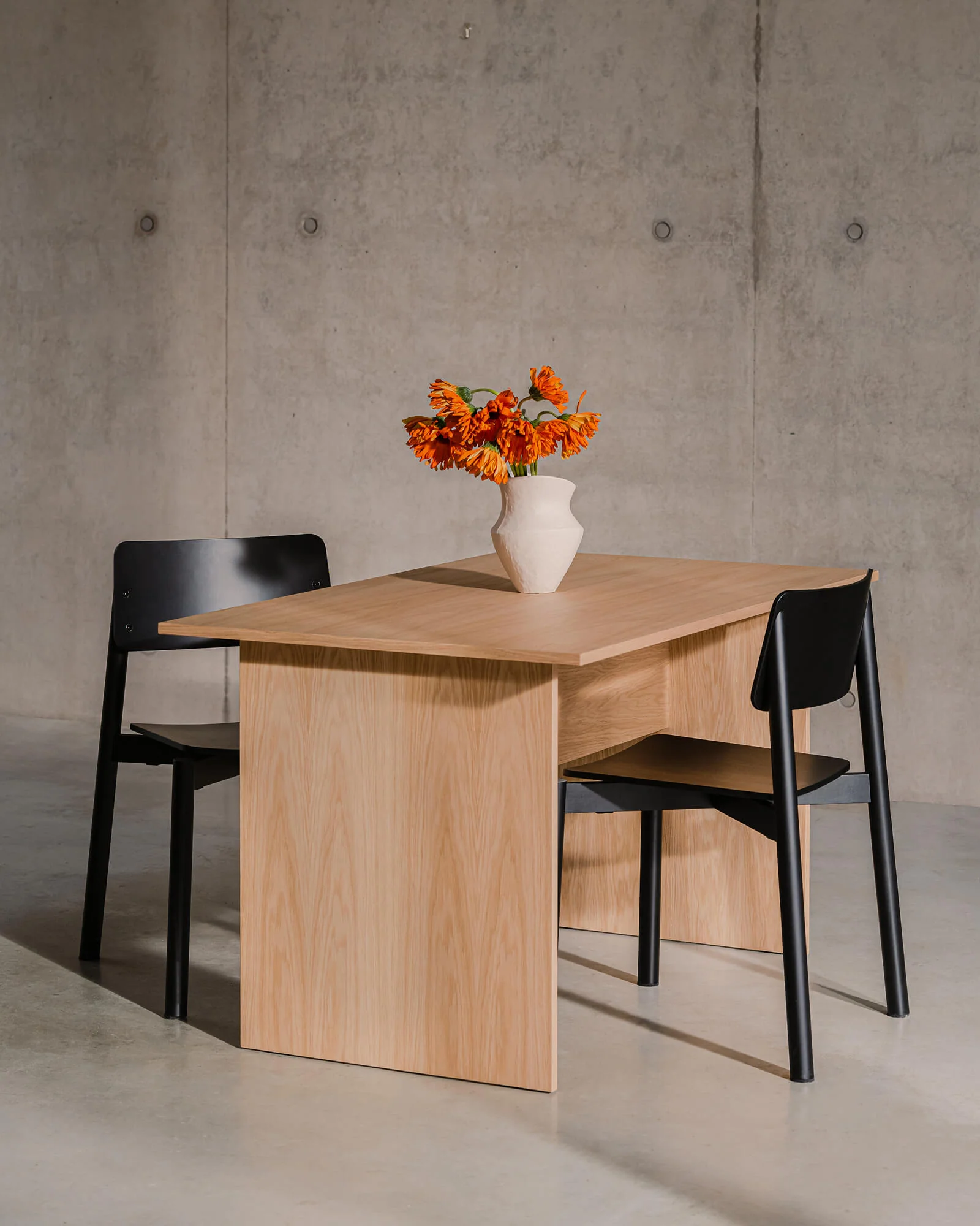 Hett Table - short - Image 7