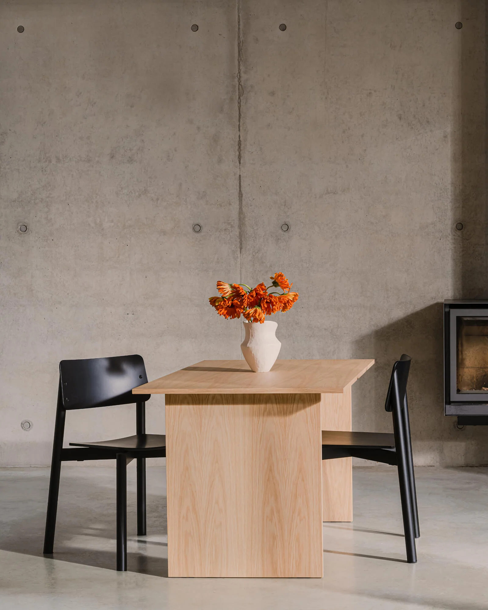 Hett Table - short - Image 8