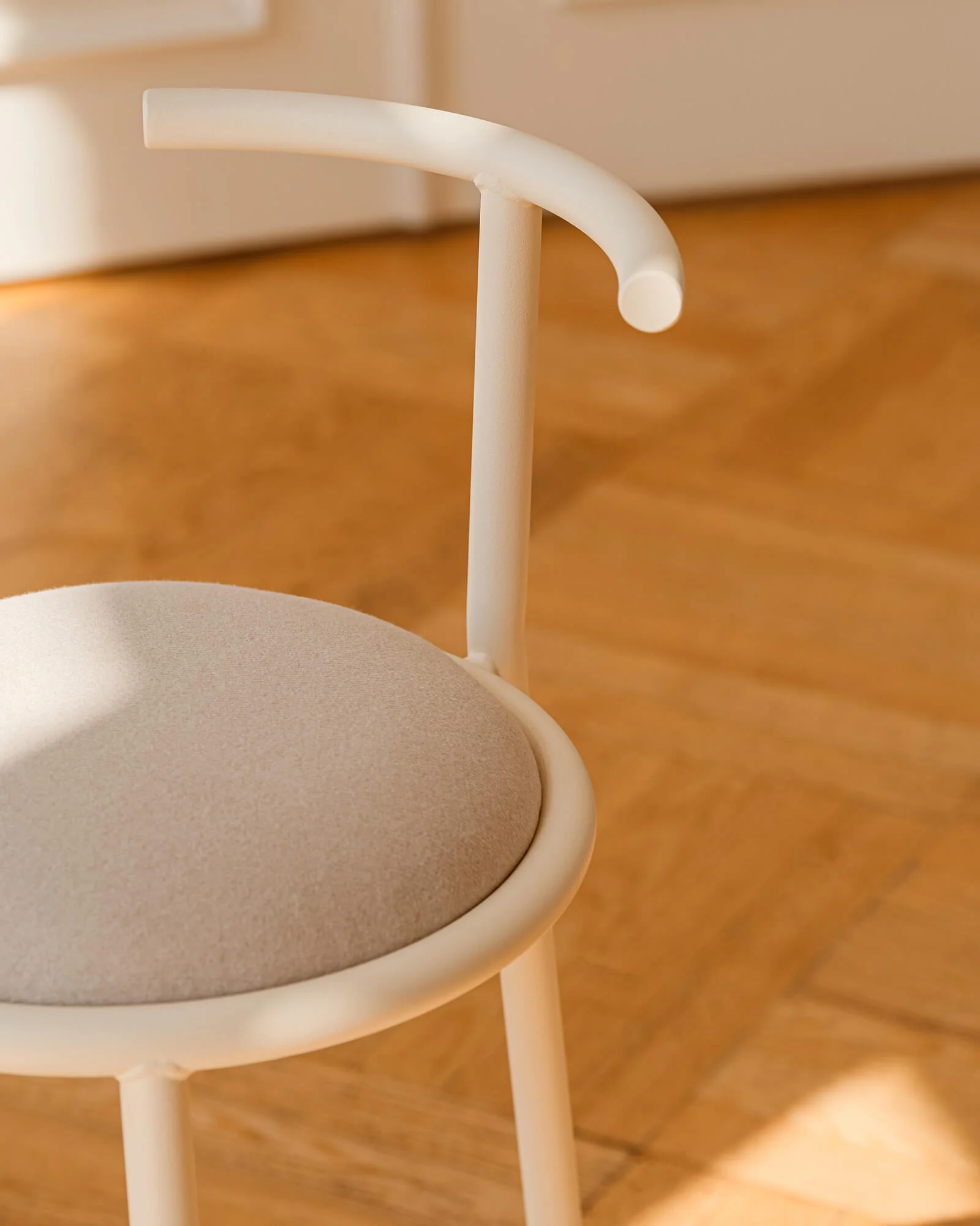 Hogo Bar Stool - Image 6