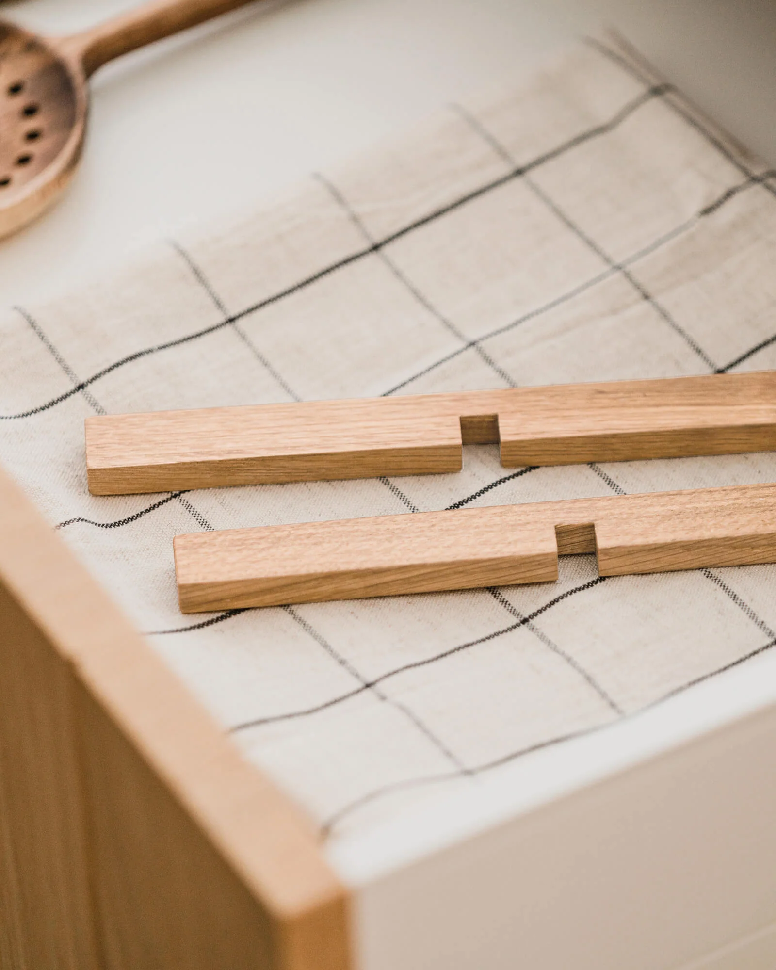 Iks Trivet - Image 8