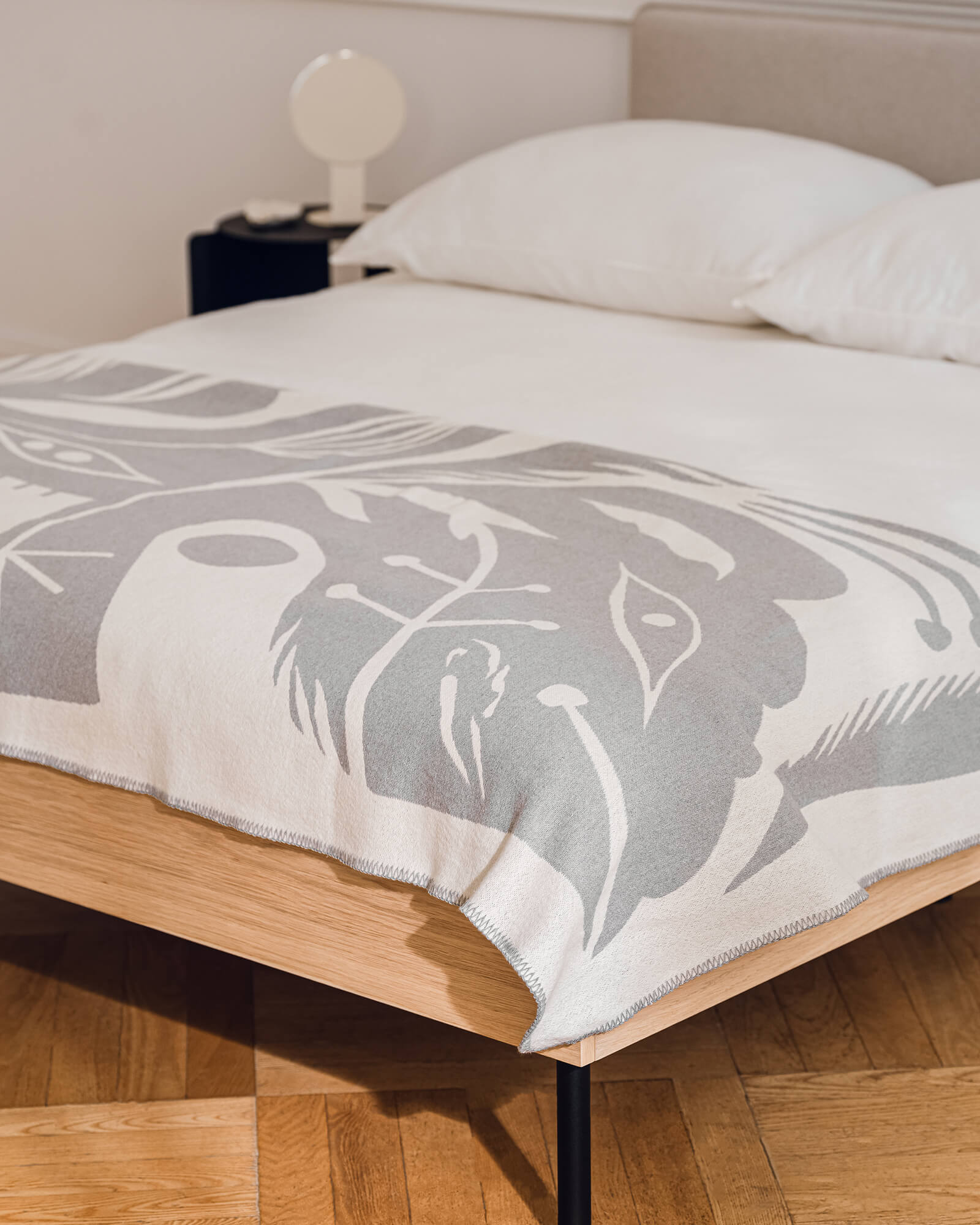 Lino Throw - Image 8