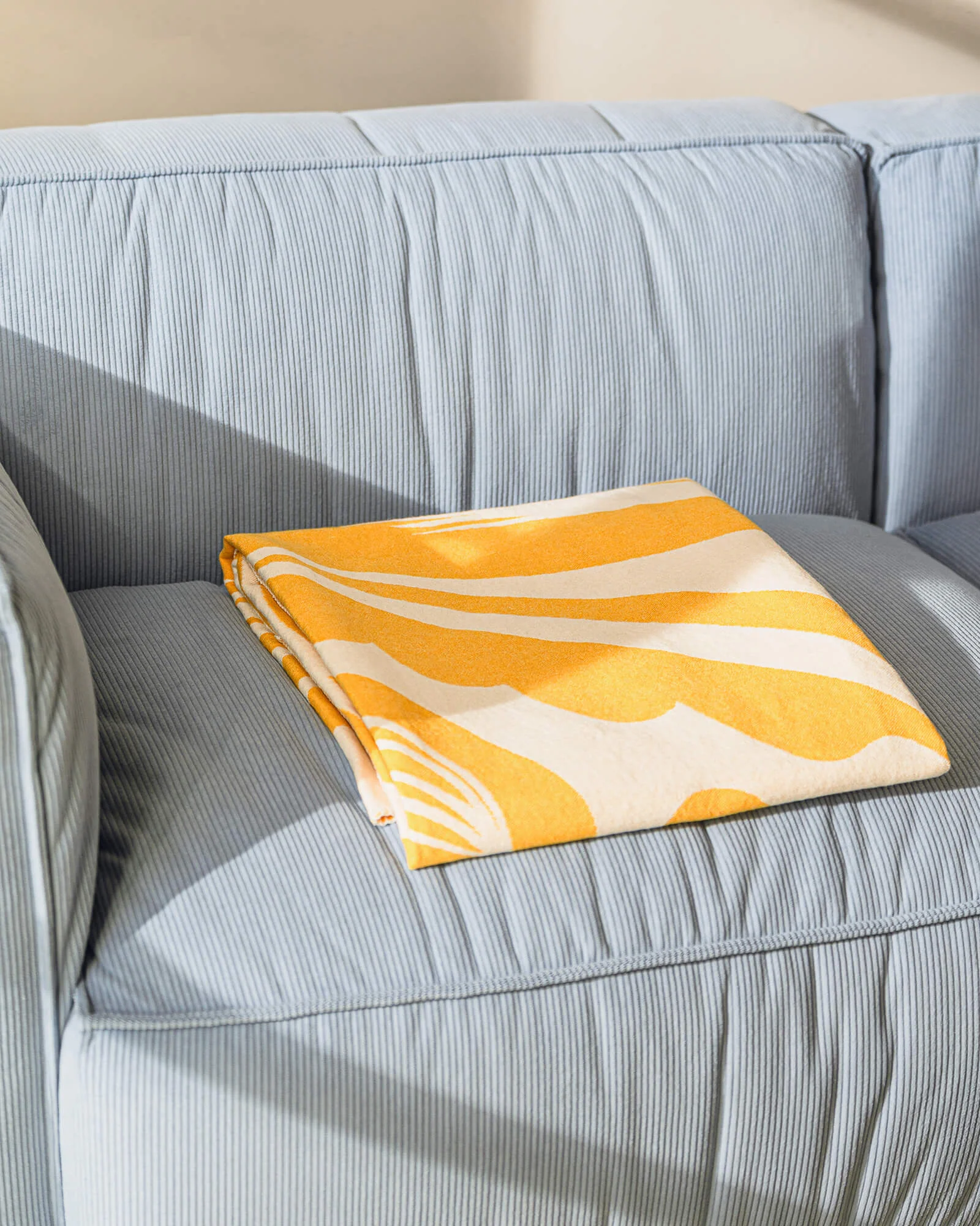 Lino Throw - Image 3