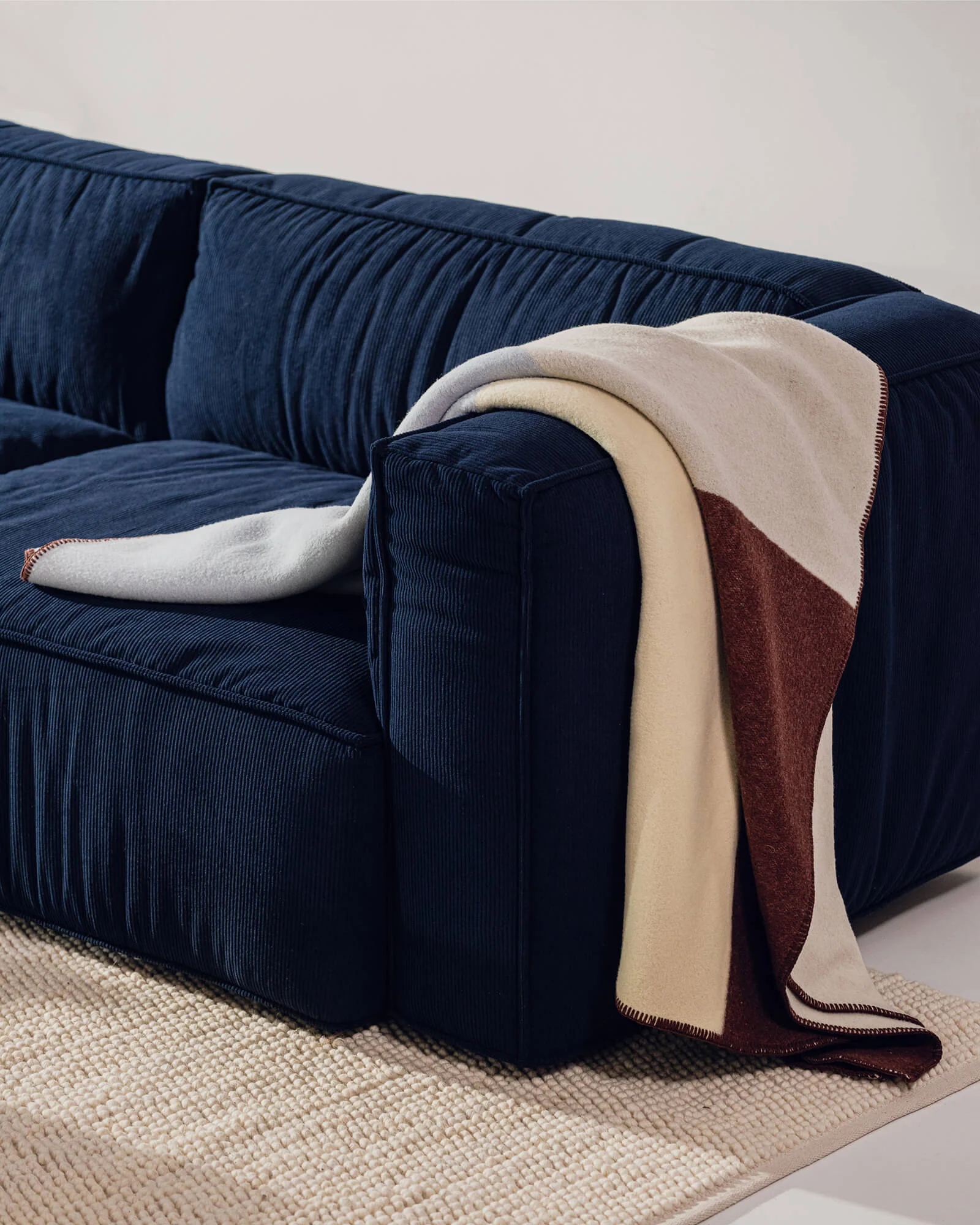 Lobi Sofa 4-seater - Image 13