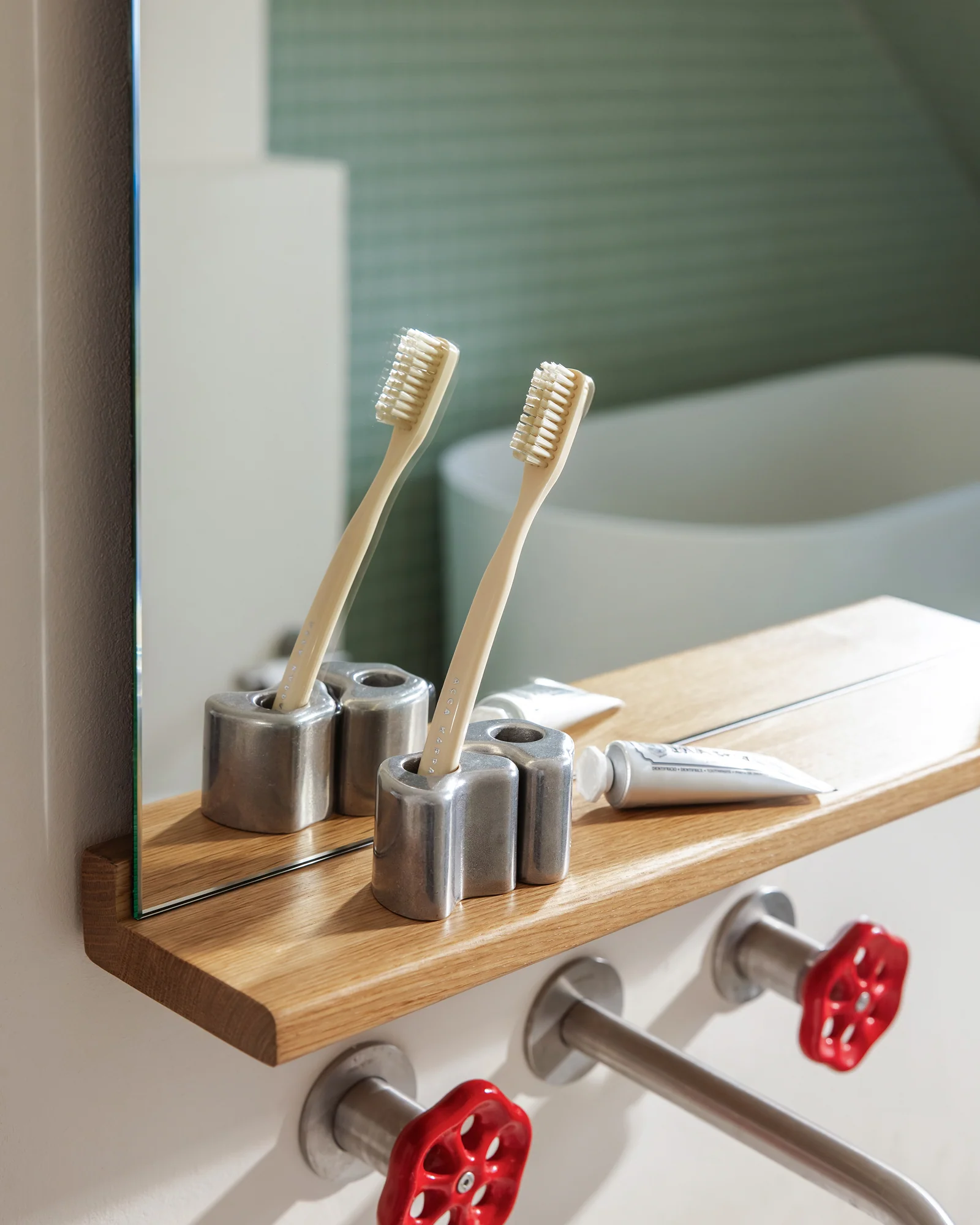 Lun Wall Mirror - small - Image 4