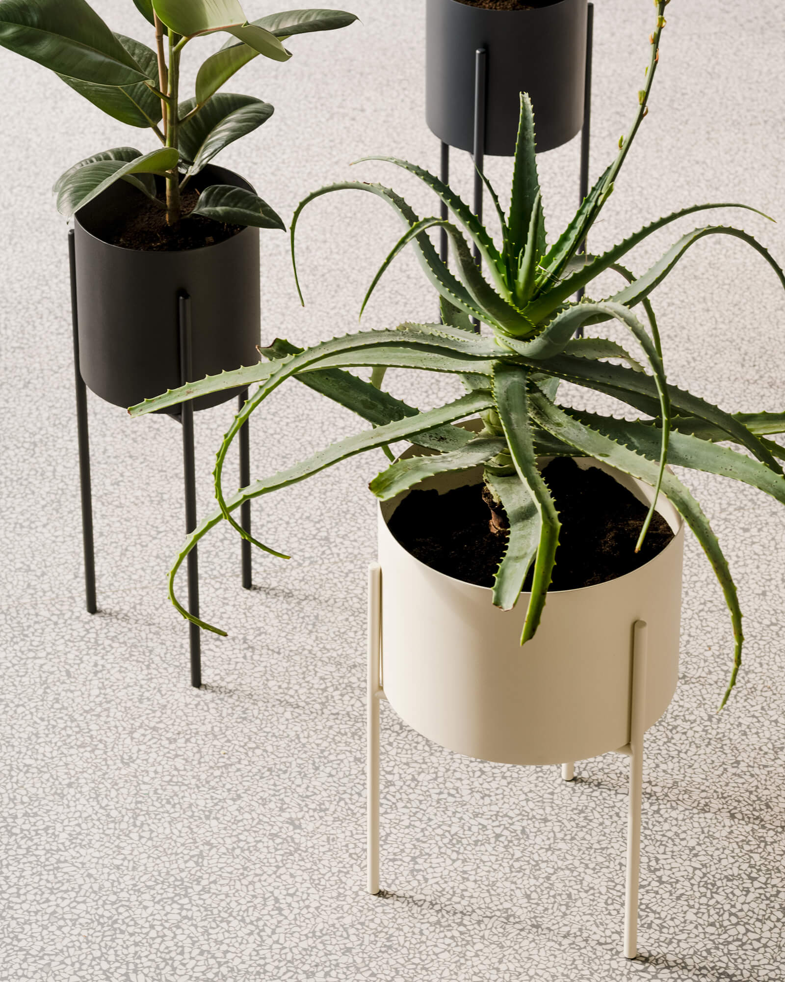 Maki Plant Pot - tall - Image 8