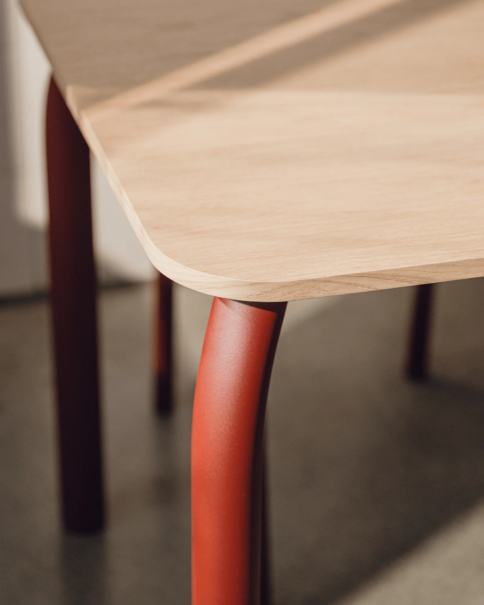 Meko Dining Table - Image 4