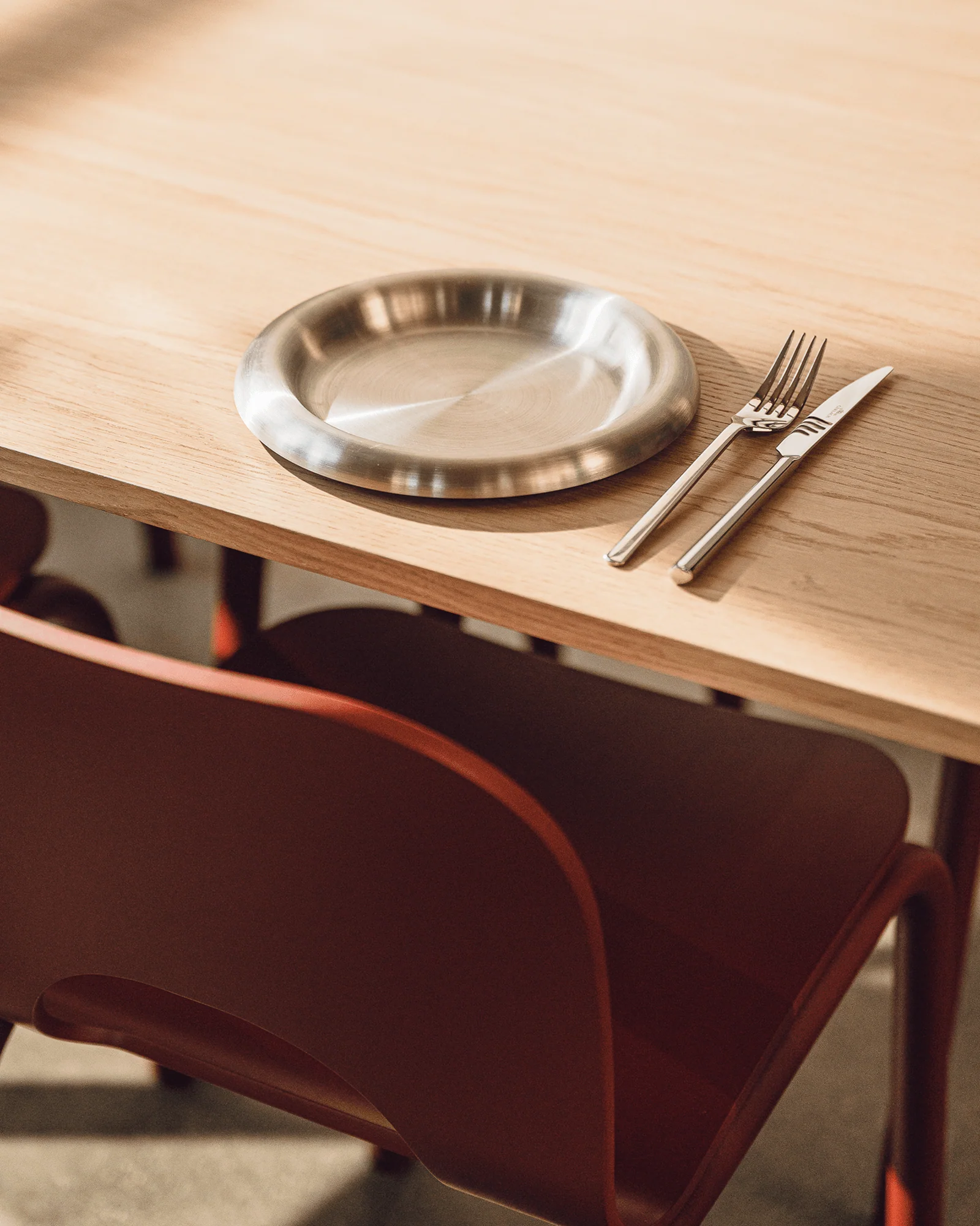 Meko Dining Table - Image 5