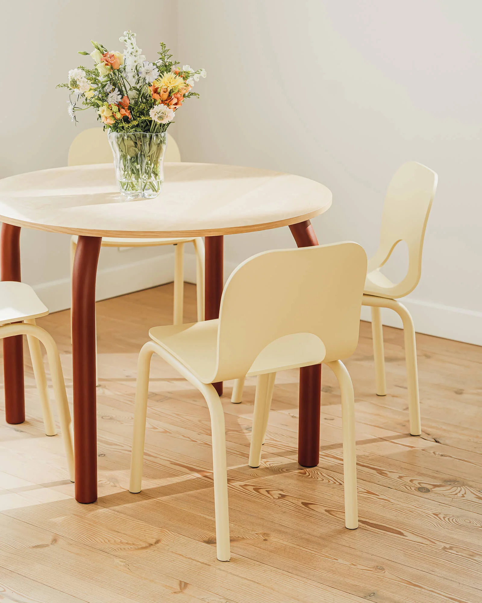 Meko Dining Table - Image 14