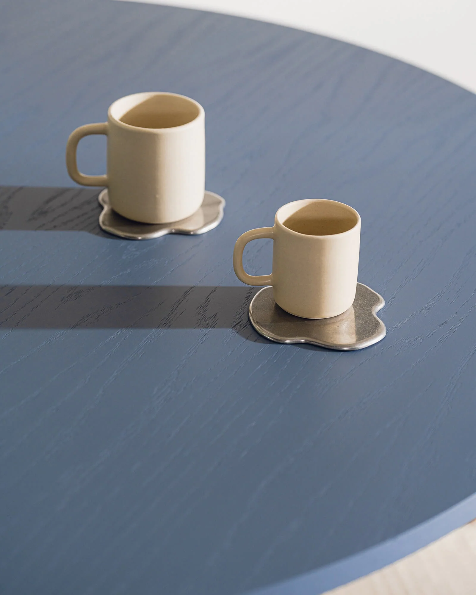 Meko Dining Table - Image 4