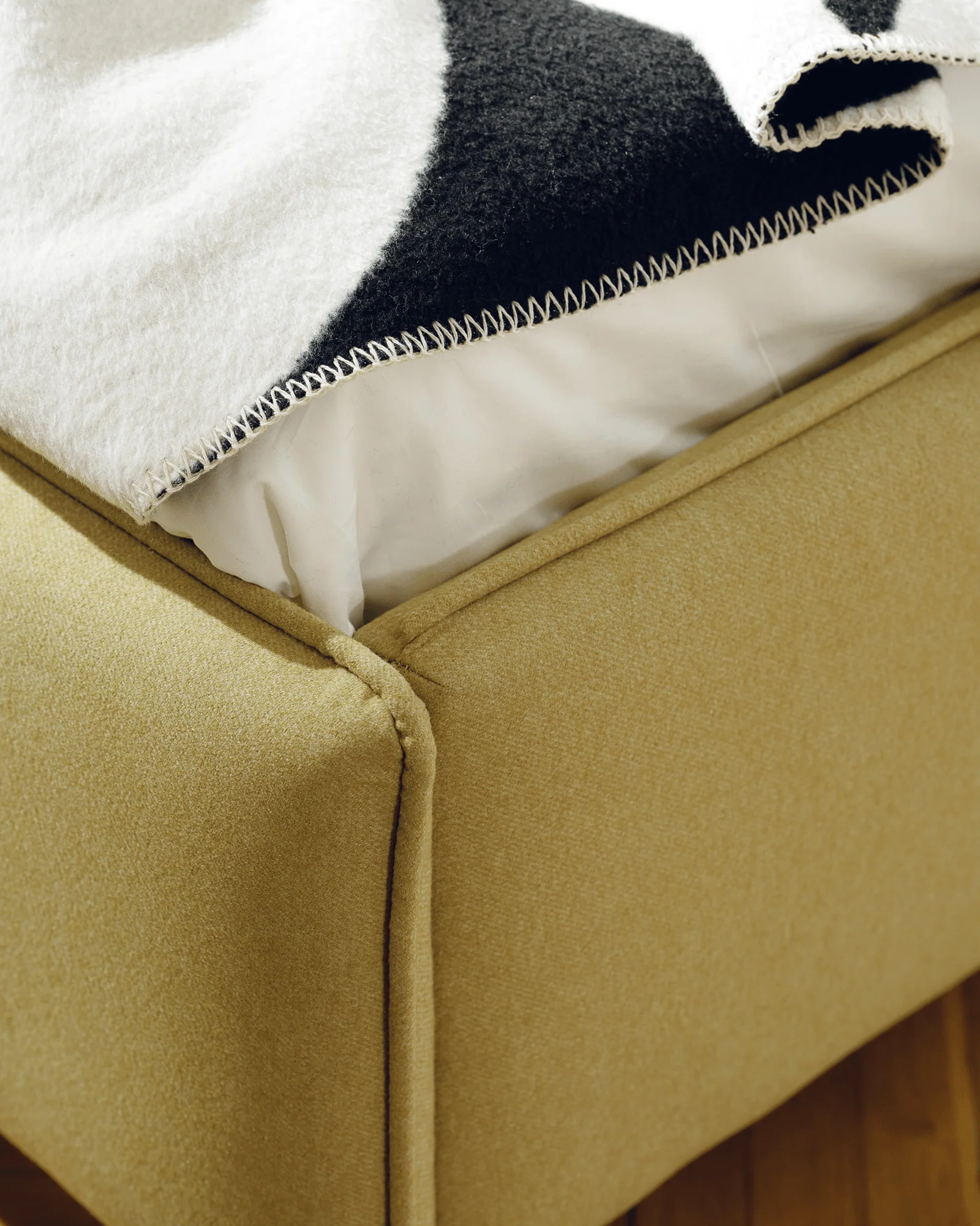 Melu Bed - Image 15