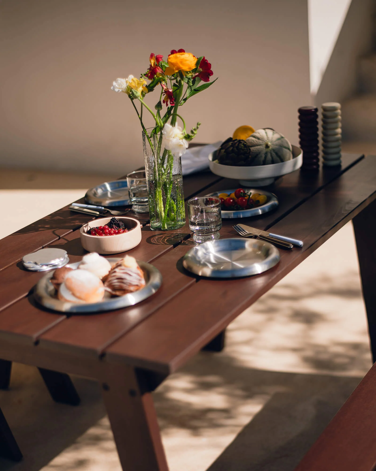 Navo Table - Image 9