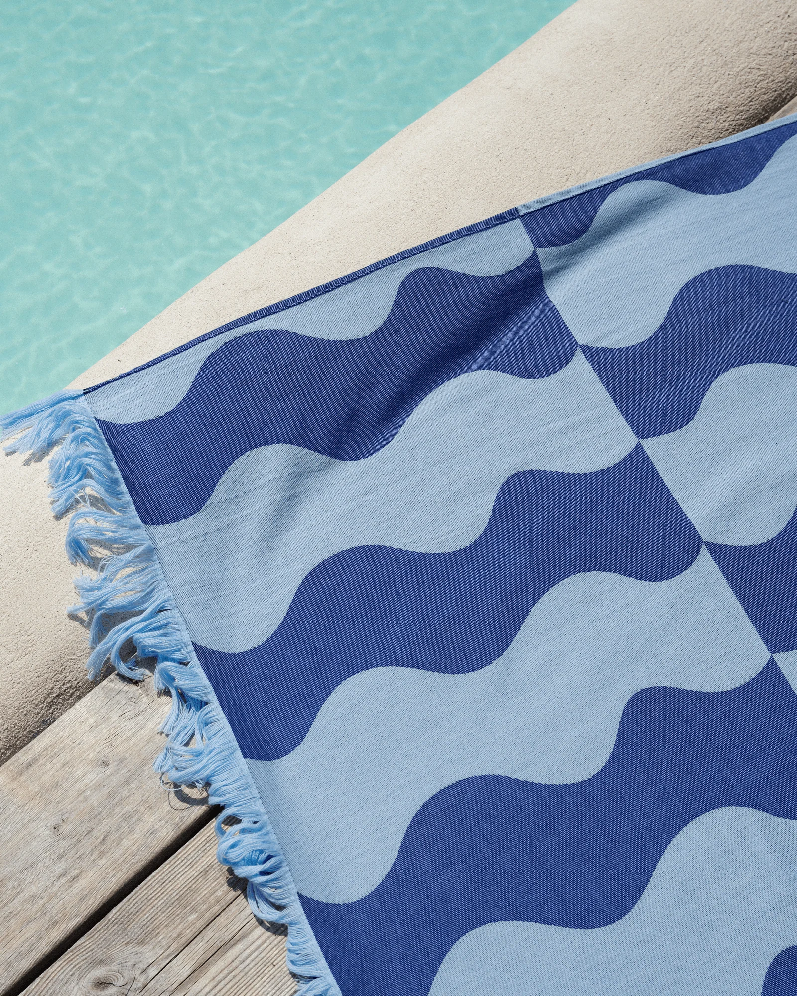 Nugo Beach Towel - Image 3
