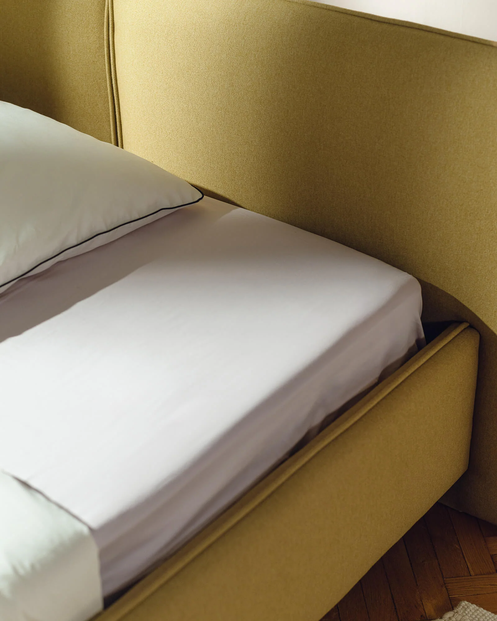 Oba Fitted Sheet - Image 3