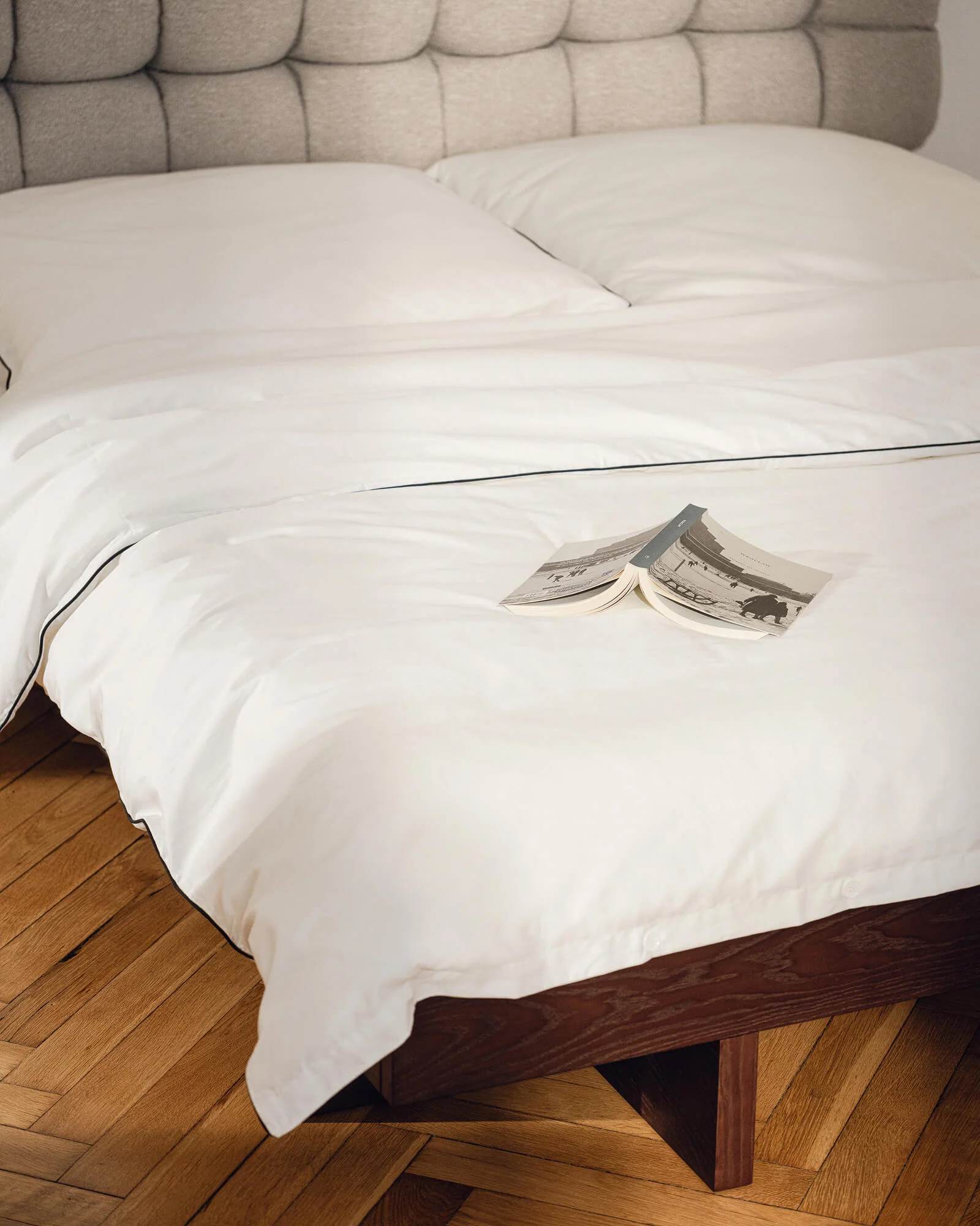 Oba Fitted Sheet - Image 6