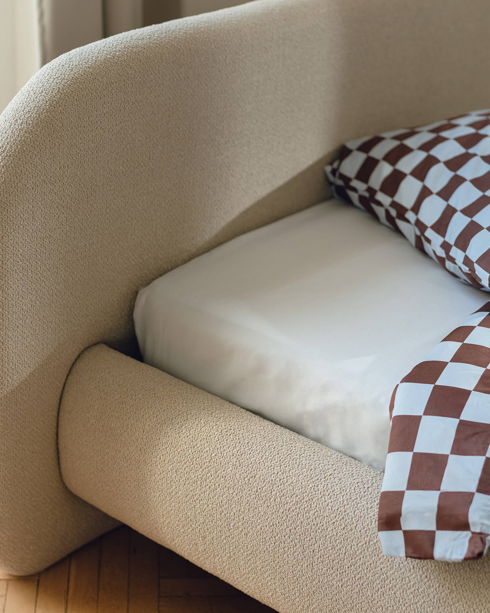 Oba Fitted Sheet - Image 4