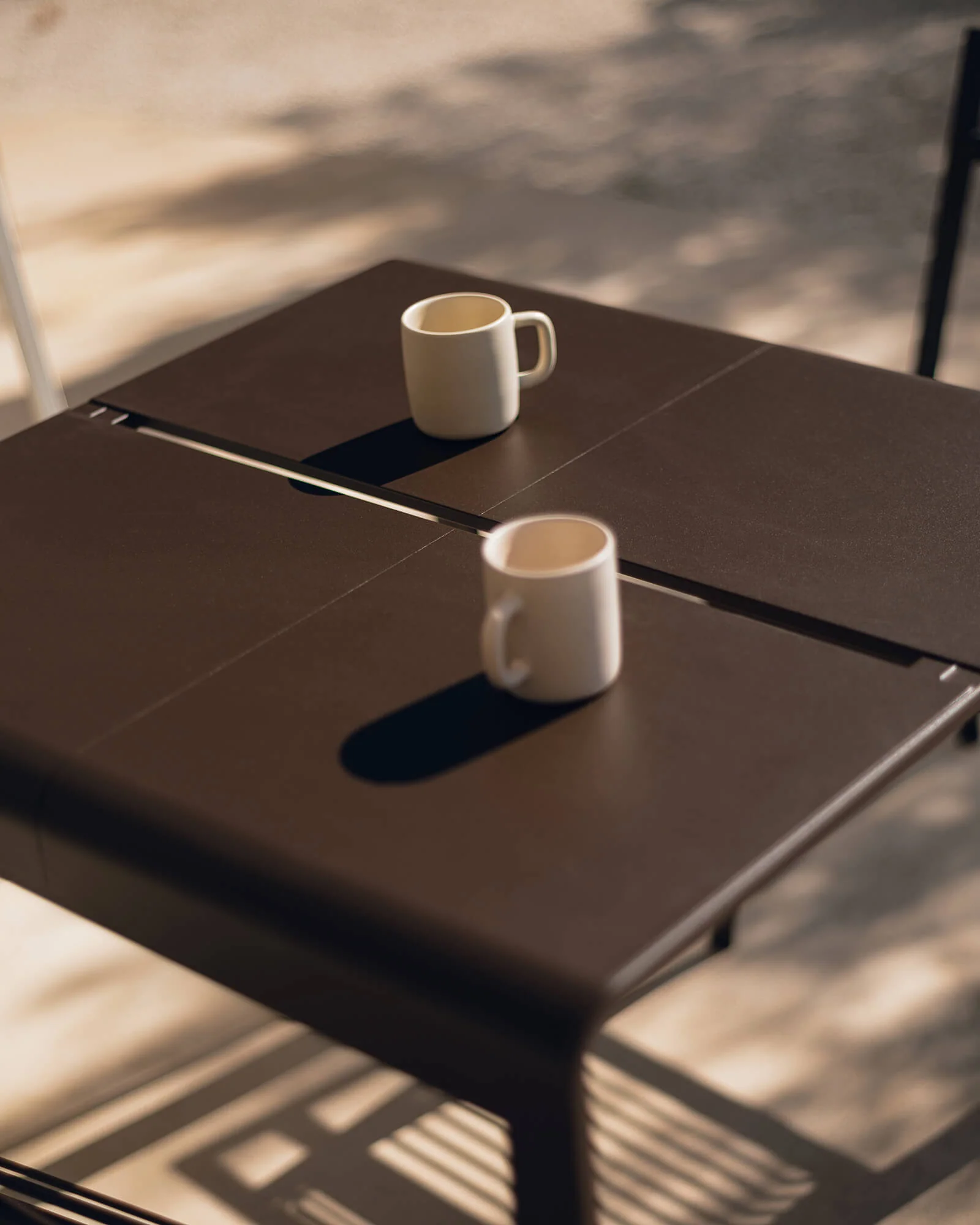 Oto Table - Image 3