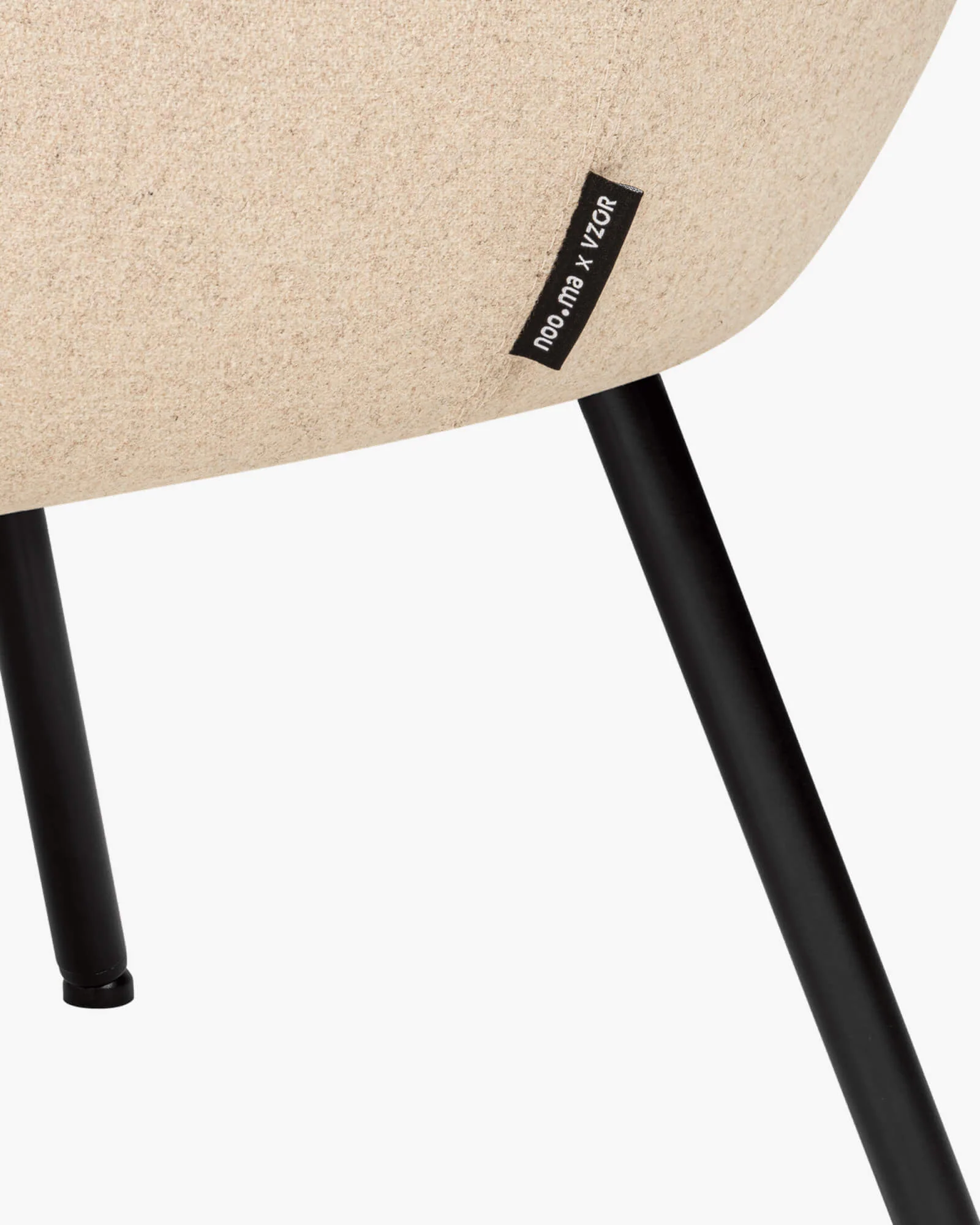 RM58 Armchair - Image 3