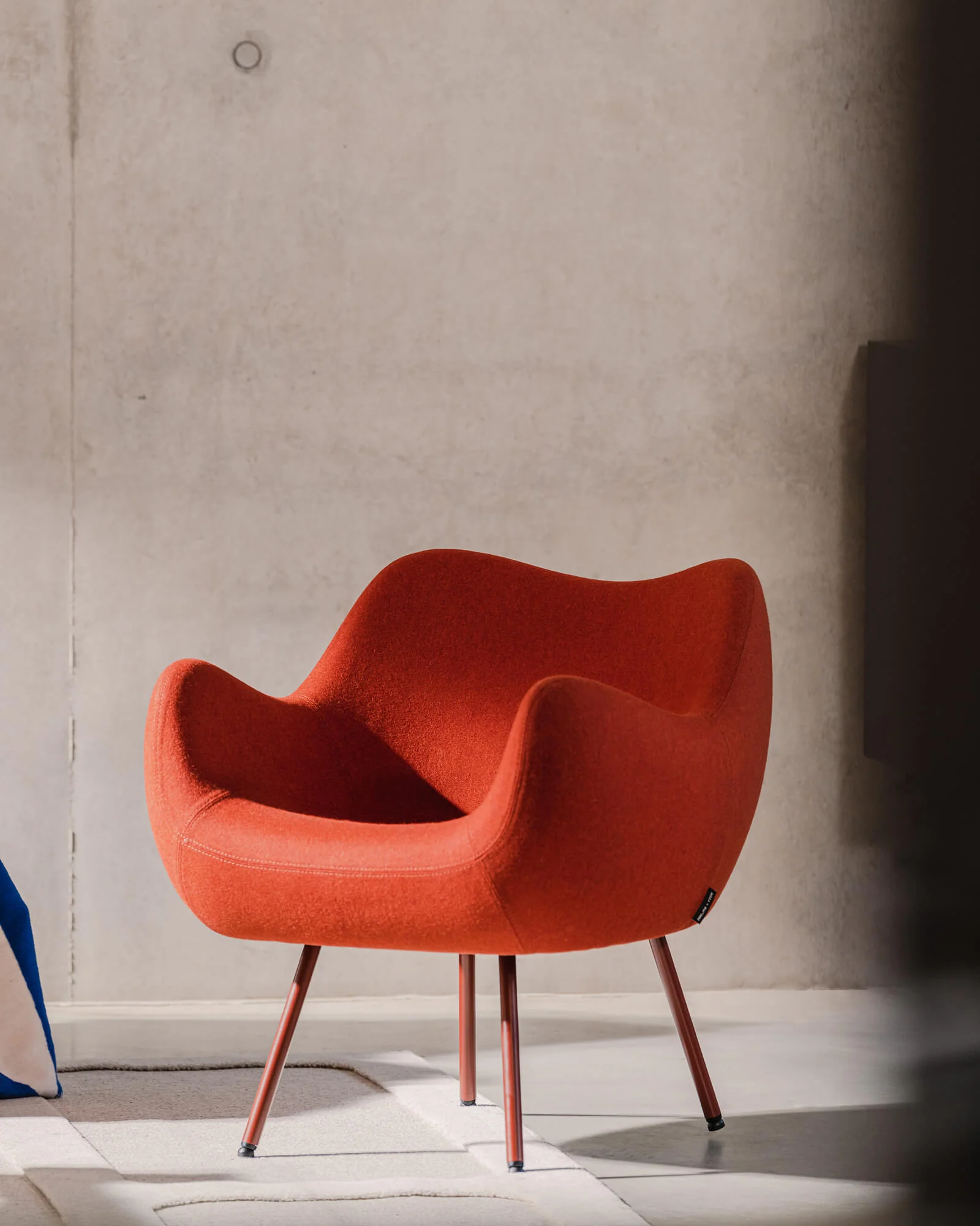 RM58 Armchair - Image 2