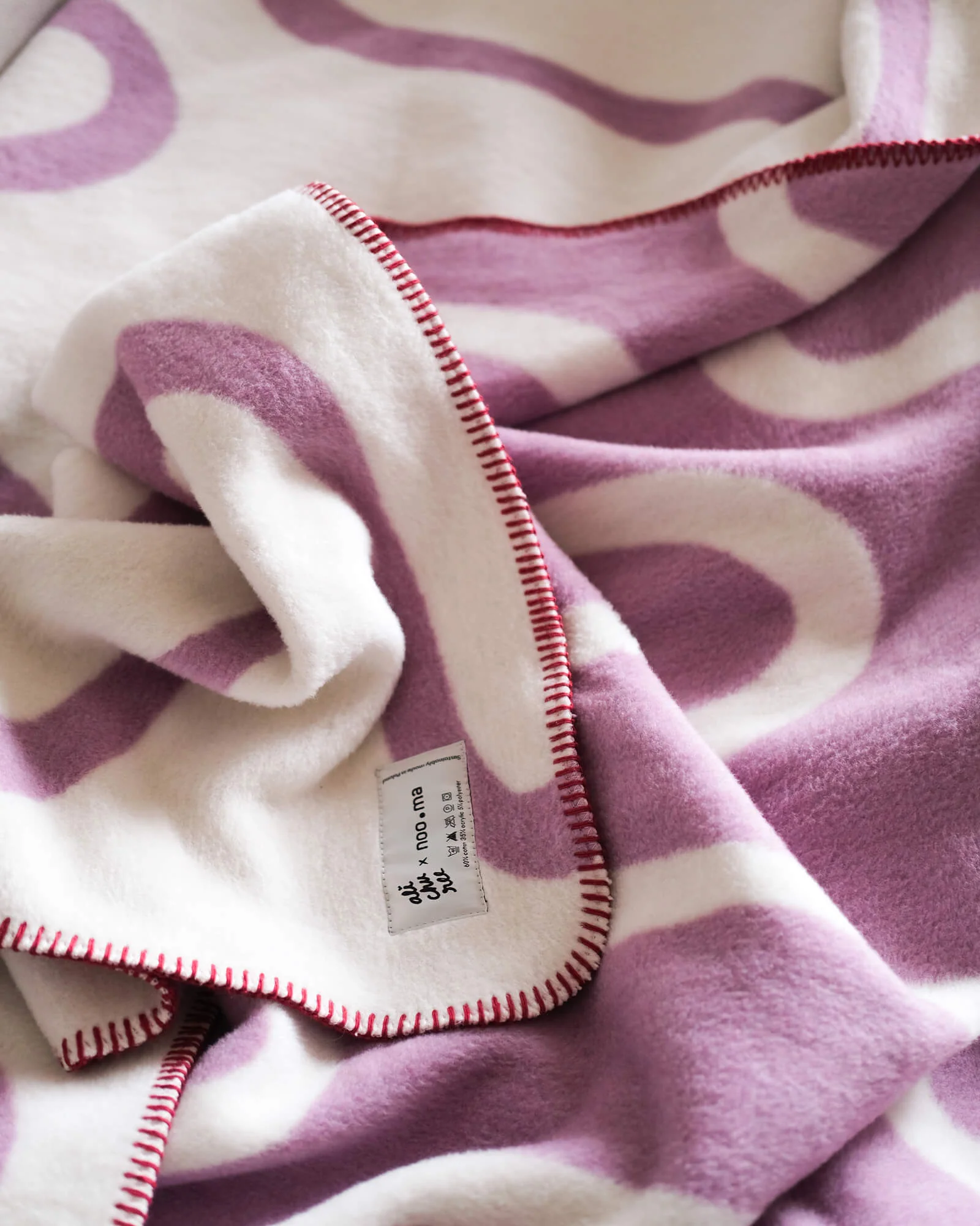 Swirl Throw - Image 6
