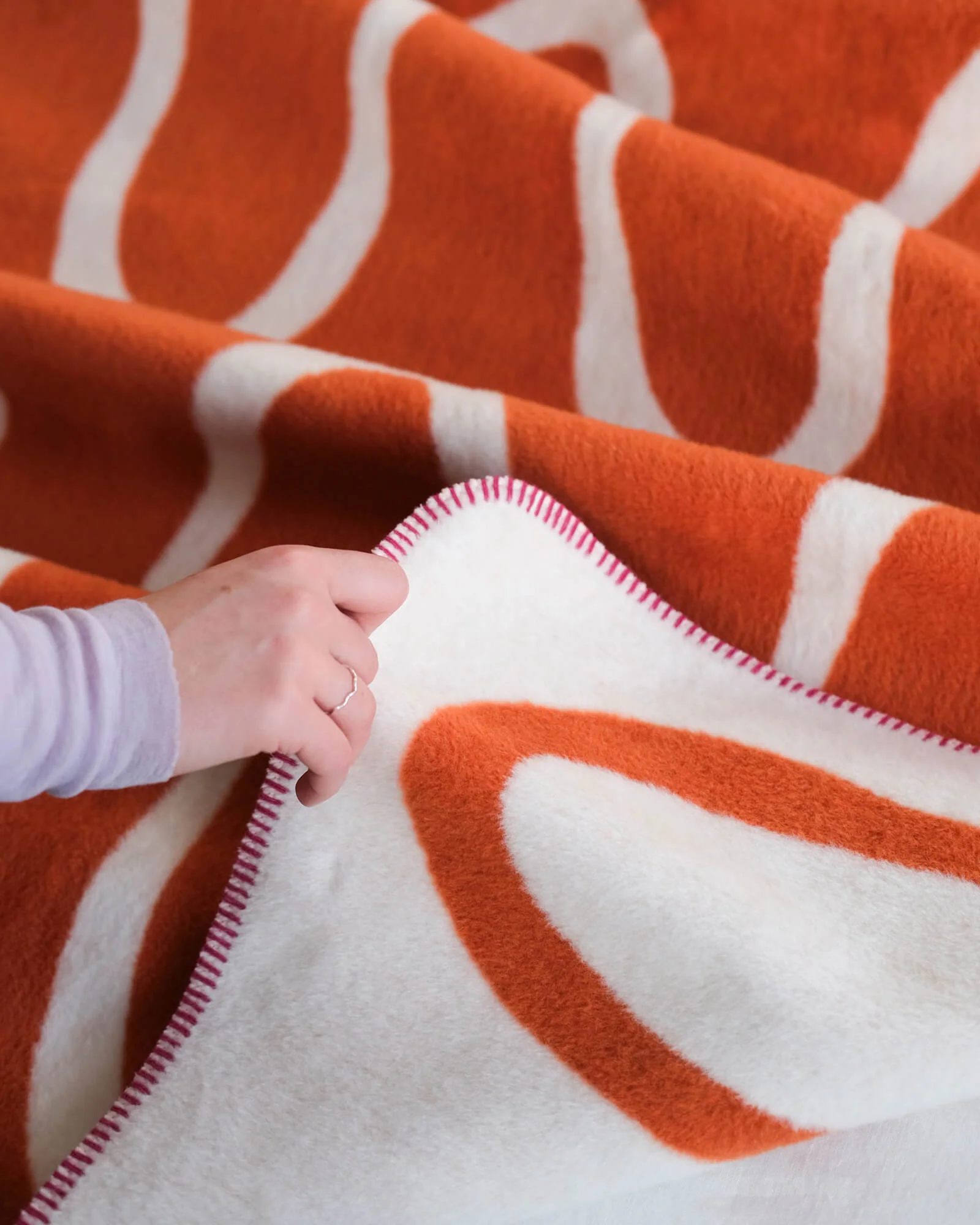 Swirl Throw - Image 5