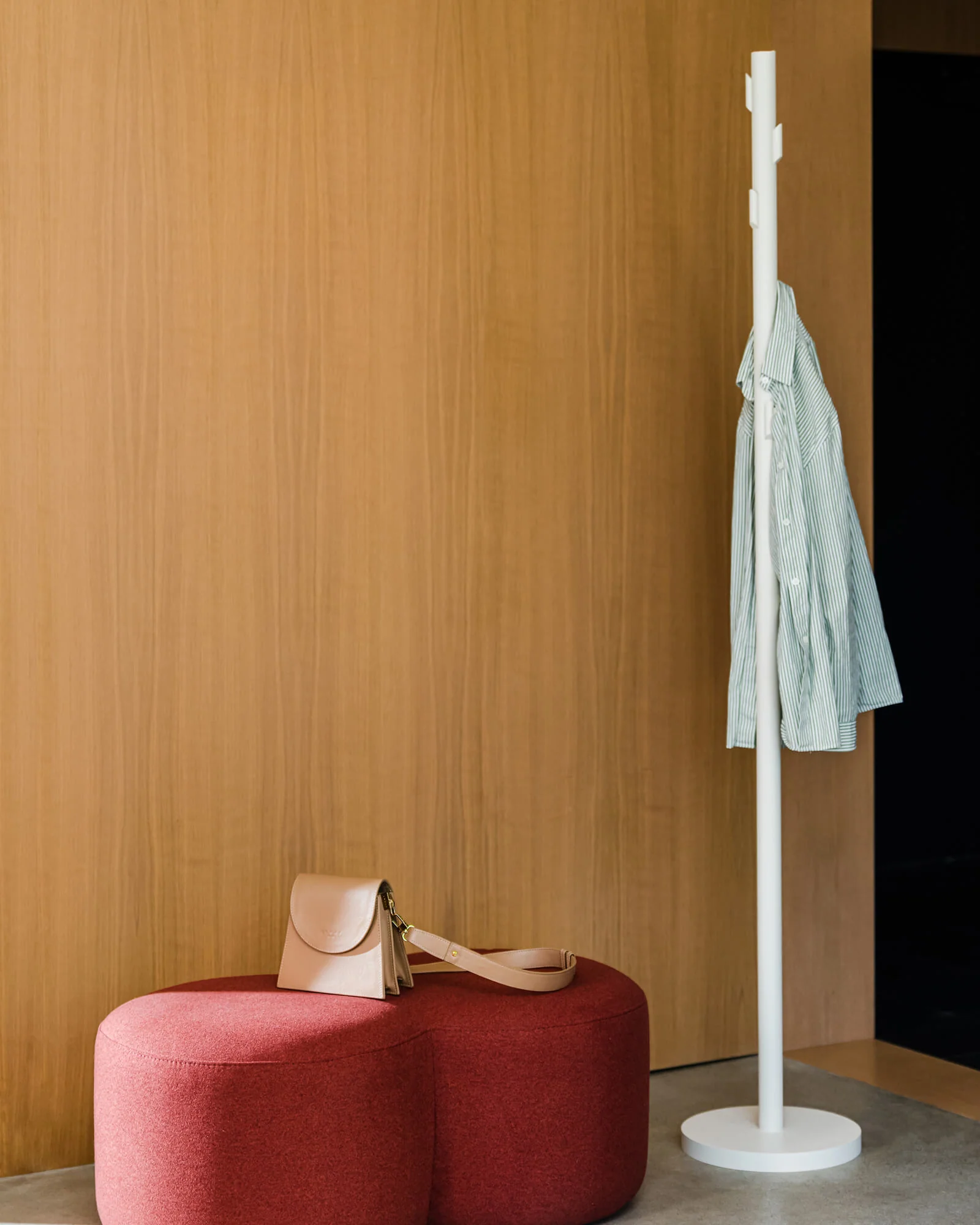 Yuko Coat Rack - Image 3